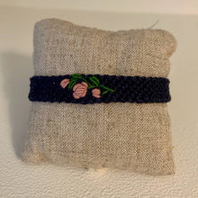 Cargar imagen en el visor de la galería, Pulsera flor
